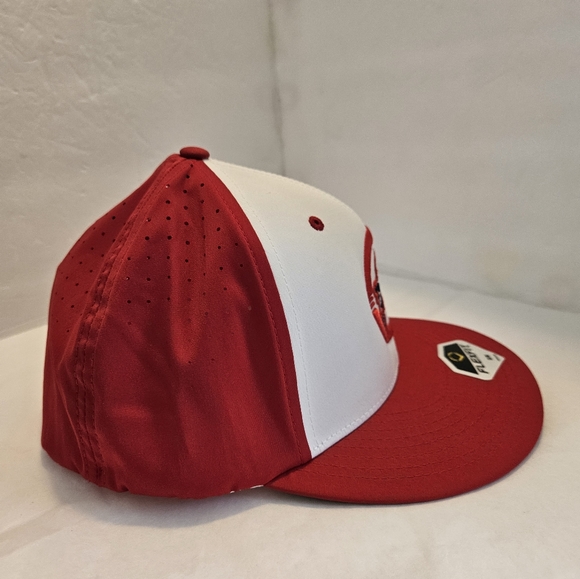 EvoShield Flexfit South Bend Cubs Minor League Red/Whit Trucker Baseball Cap - Picture 6 of 10